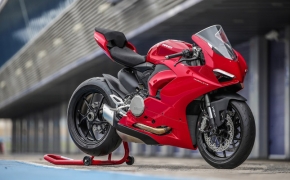 Ducati Panigale V2 Launched In India