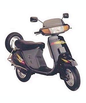 kinetic scooty